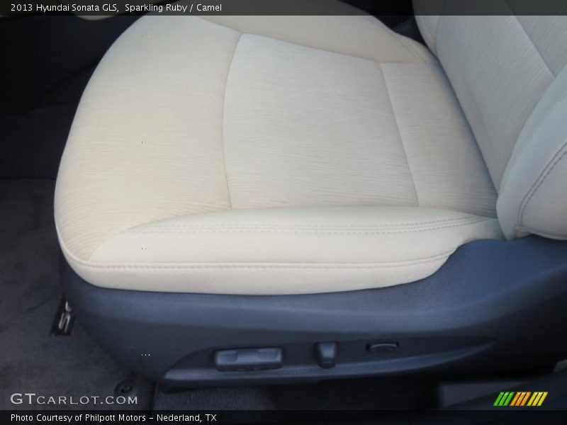 Sparkling Ruby / Camel 2013 Hyundai Sonata GLS