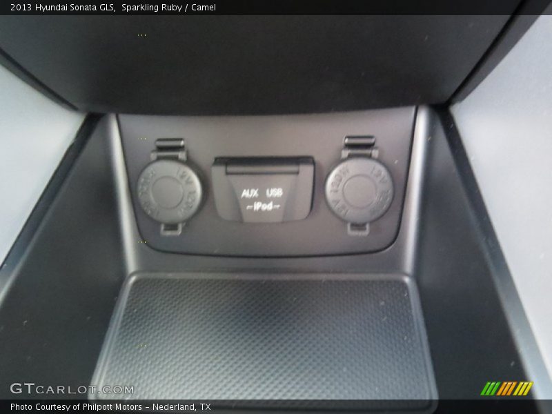 Sparkling Ruby / Camel 2013 Hyundai Sonata GLS