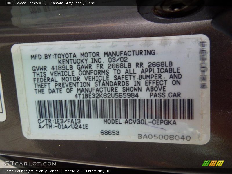 Phantom Gray Pearl / Stone 2002 Toyota Camry XLE