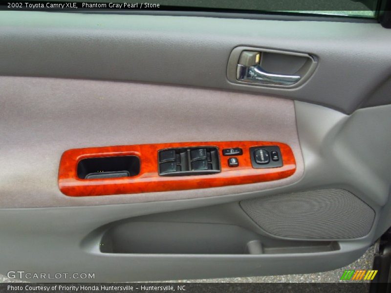 Phantom Gray Pearl / Stone 2002 Toyota Camry XLE