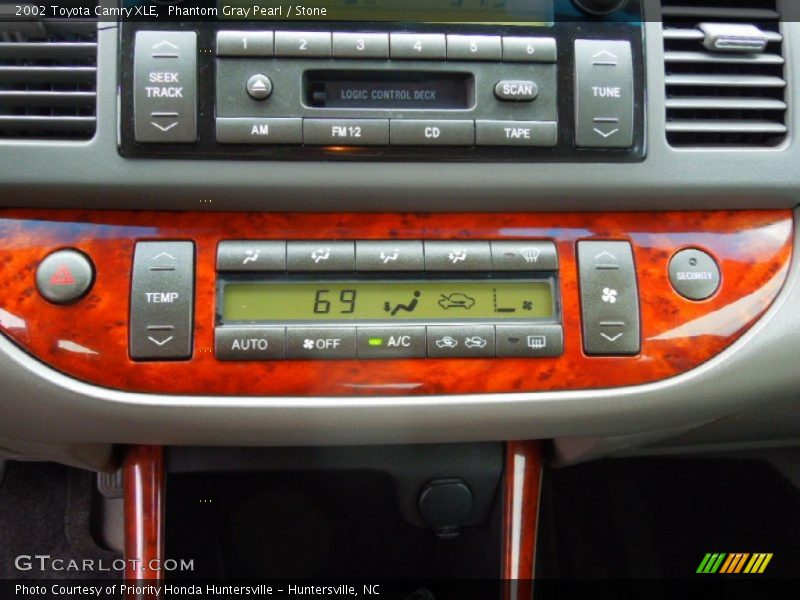 Phantom Gray Pearl / Stone 2002 Toyota Camry XLE