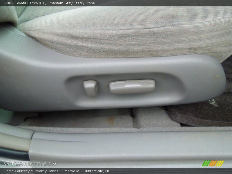 Phantom Gray Pearl / Stone 2002 Toyota Camry XLE