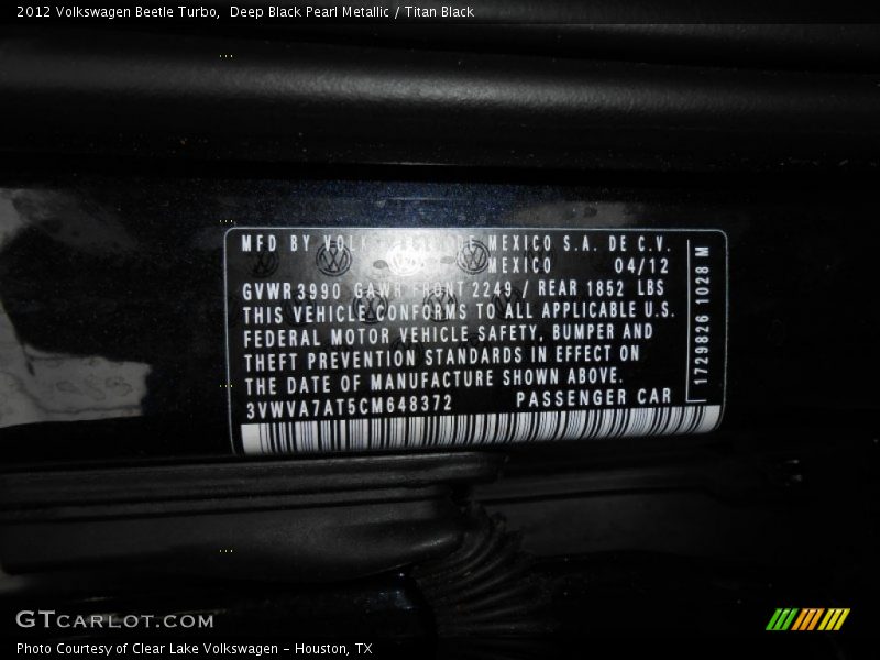 Deep Black Pearl Metallic / Titan Black 2012 Volkswagen Beetle Turbo