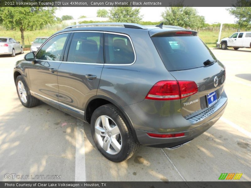 Canyon Gray Metallic / Black Anthracite 2012 Volkswagen Touareg TDI Lux 4XMotion