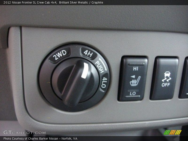 Brilliant Silver Metallic / Graphite 2012 Nissan Frontier SL Crew Cab 4x4