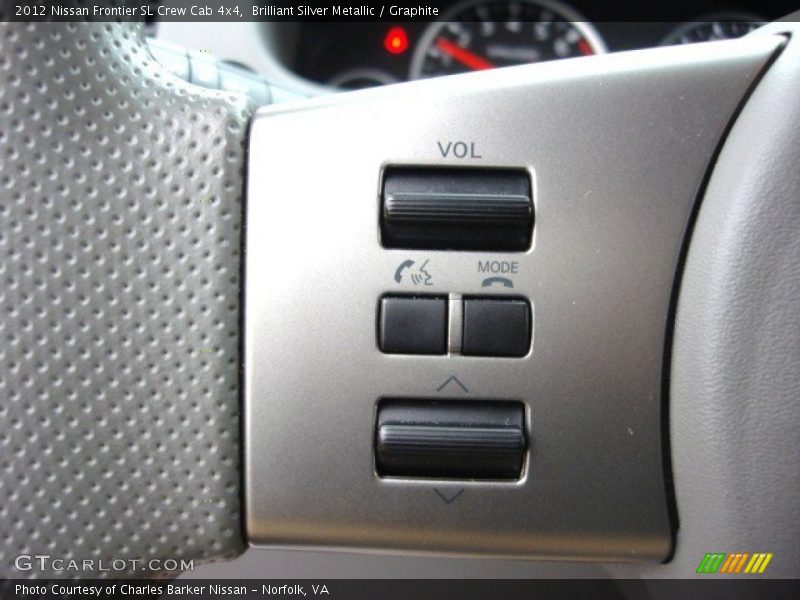 Brilliant Silver Metallic / Graphite 2012 Nissan Frontier SL Crew Cab 4x4