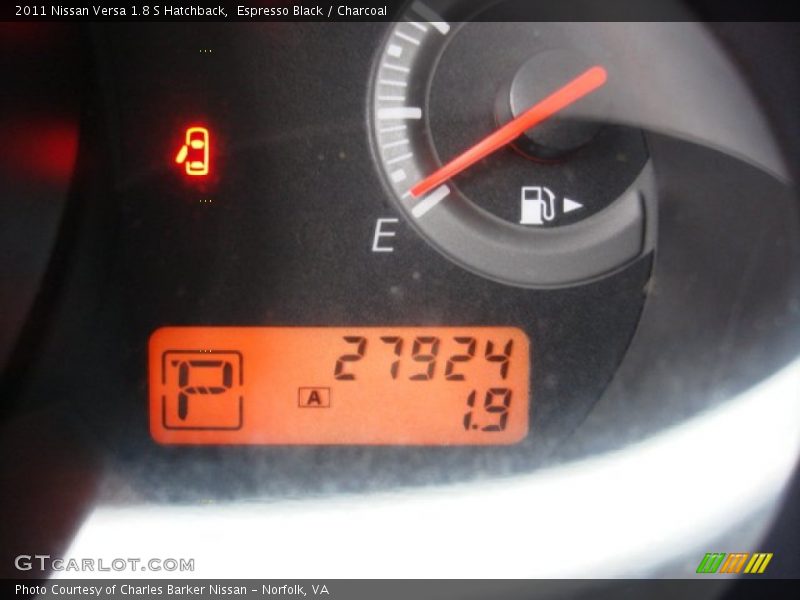 Espresso Black / Charcoal 2011 Nissan Versa 1.8 S Hatchback