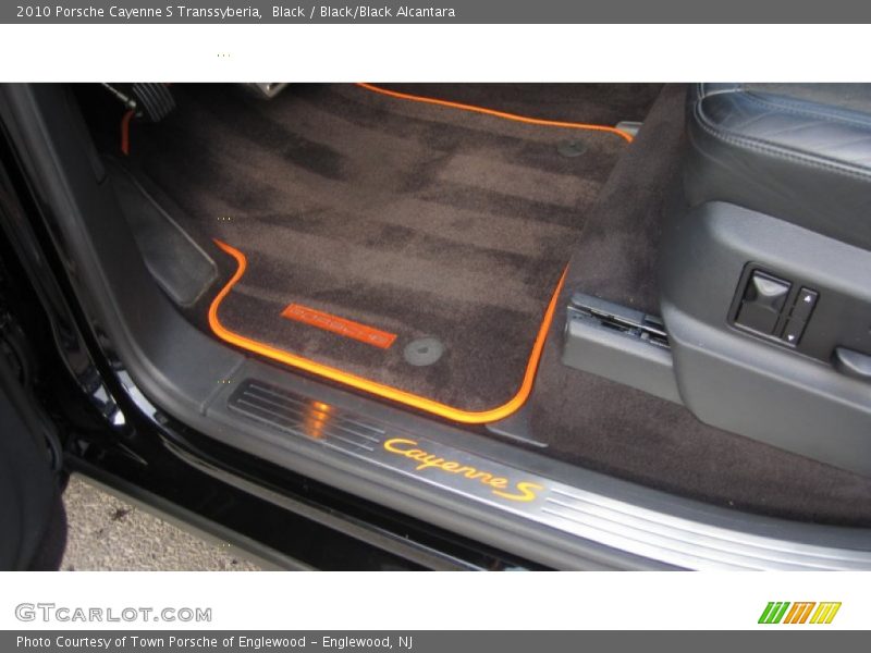 Black / Black/Black Alcantara 2010 Porsche Cayenne S Transsyberia