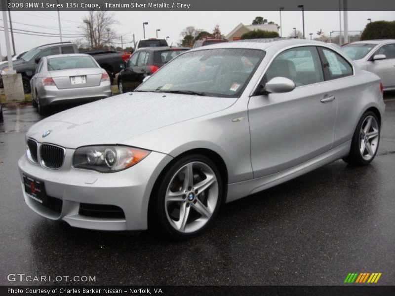 Front 3/4 View of 2008 1 Series 135i Coupe
