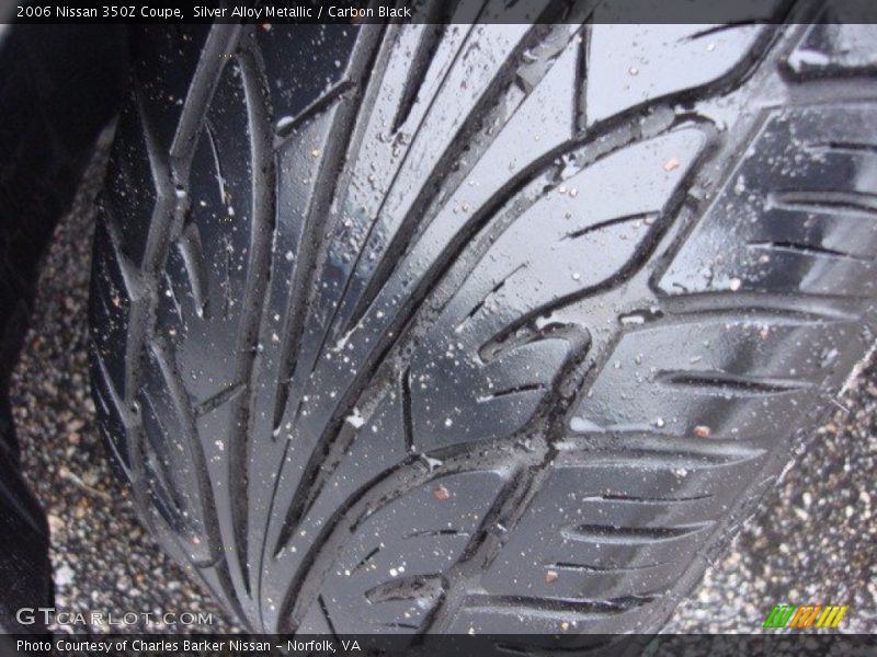 Silver Alloy Metallic / Carbon Black 2006 Nissan 350Z Coupe