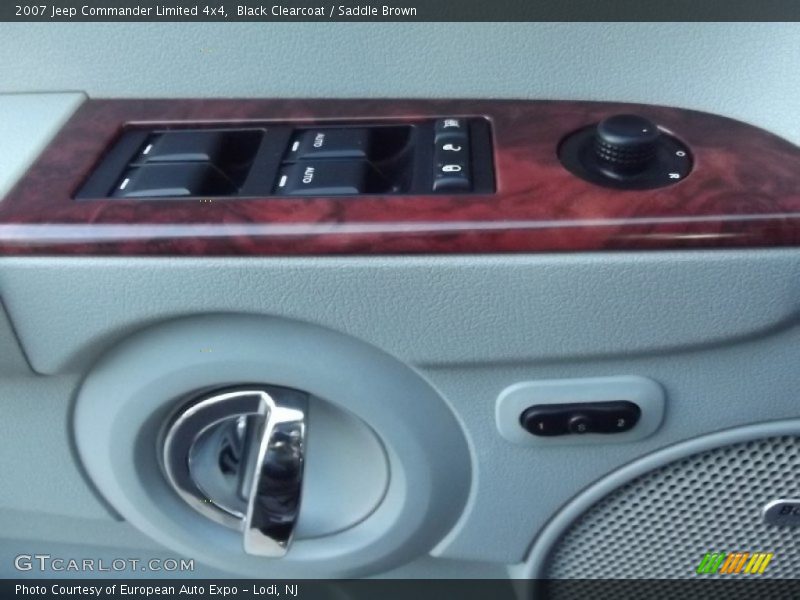 Black Clearcoat / Saddle Brown 2007 Jeep Commander Limited 4x4