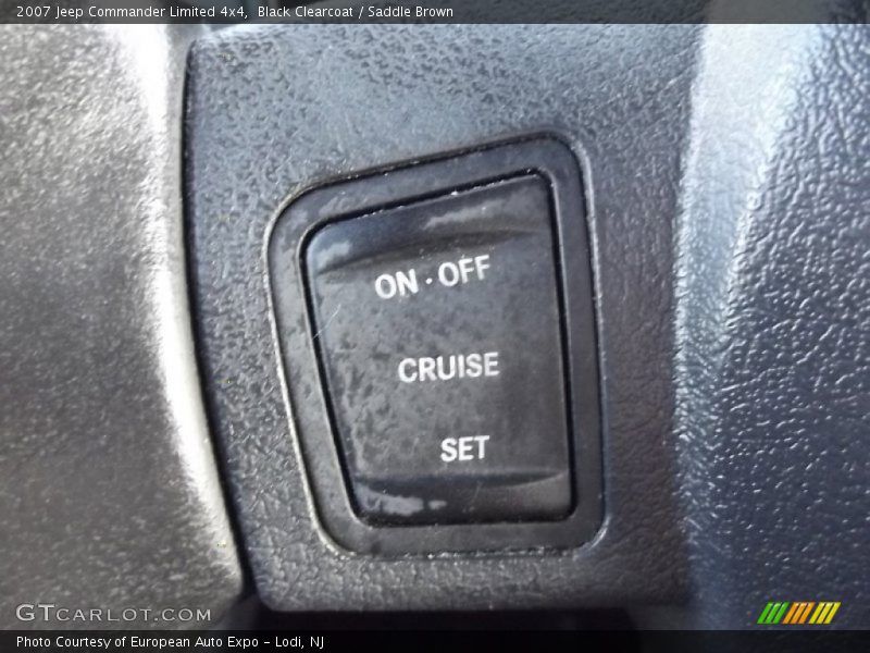 Black Clearcoat / Saddle Brown 2007 Jeep Commander Limited 4x4