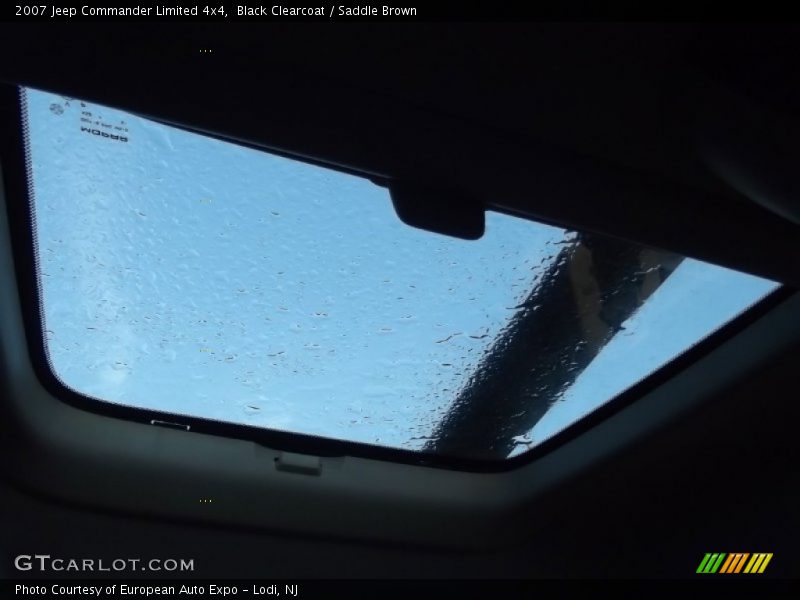 Black Clearcoat / Saddle Brown 2007 Jeep Commander Limited 4x4