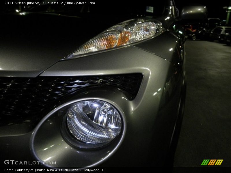 Gun Metallic / Black/Silver Trim 2011 Nissan Juke SV