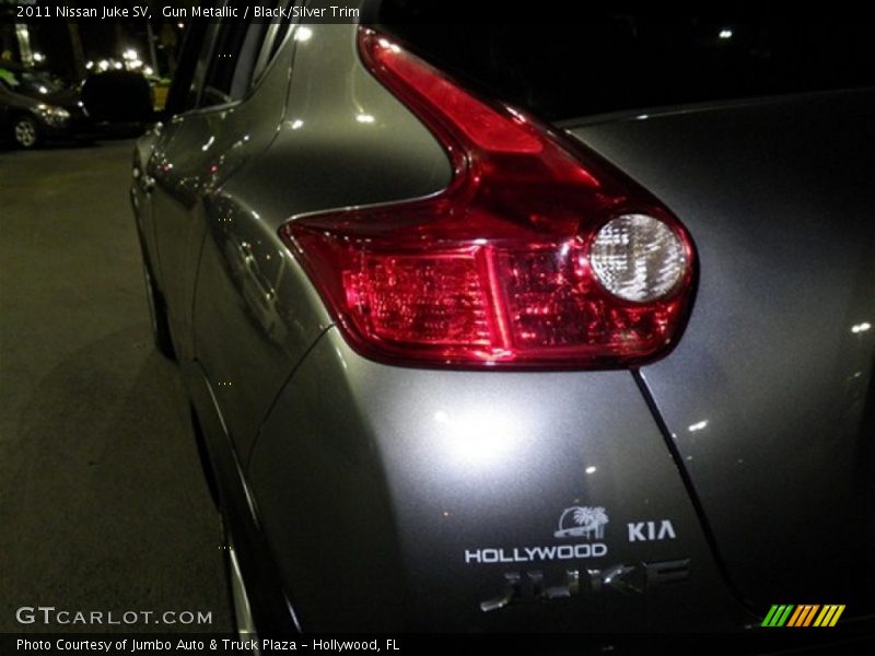 Gun Metallic / Black/Silver Trim 2011 Nissan Juke SV