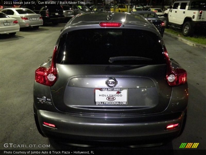 Gun Metallic / Black/Silver Trim 2011 Nissan Juke SV
