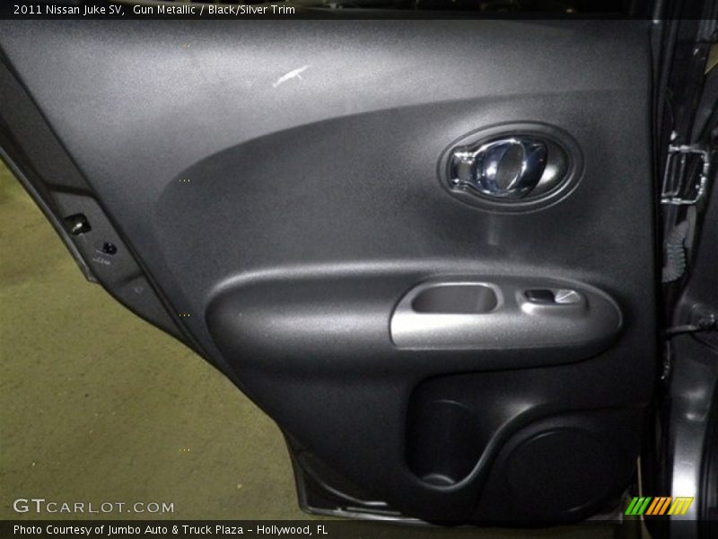 Gun Metallic / Black/Silver Trim 2011 Nissan Juke SV