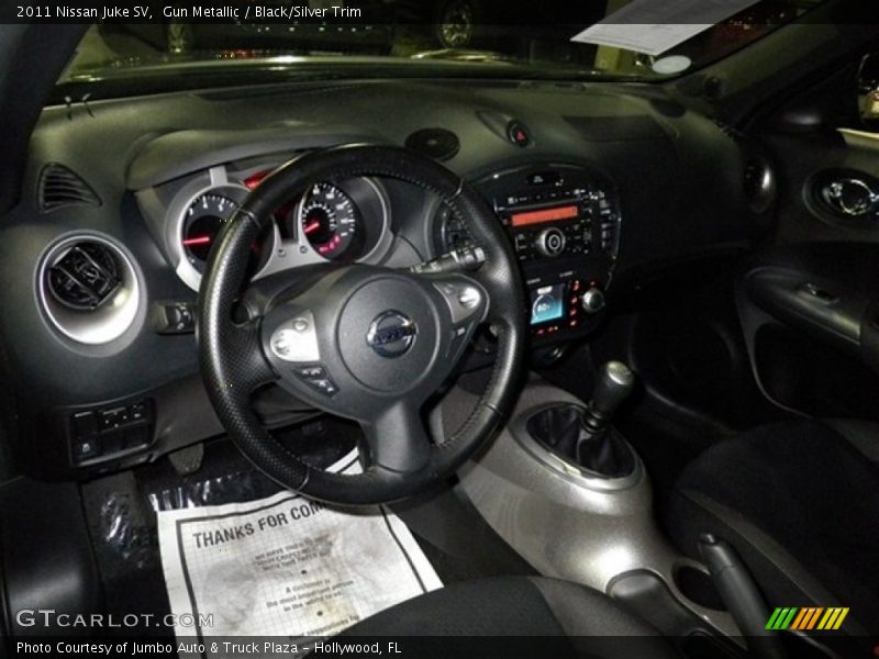Gun Metallic / Black/Silver Trim 2011 Nissan Juke SV