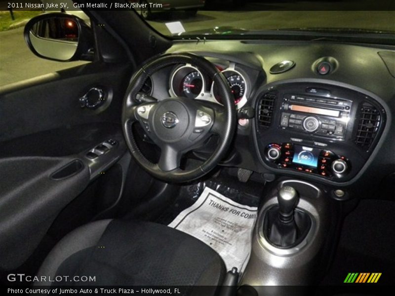Gun Metallic / Black/Silver Trim 2011 Nissan Juke SV