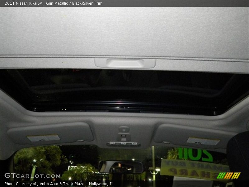 Gun Metallic / Black/Silver Trim 2011 Nissan Juke SV