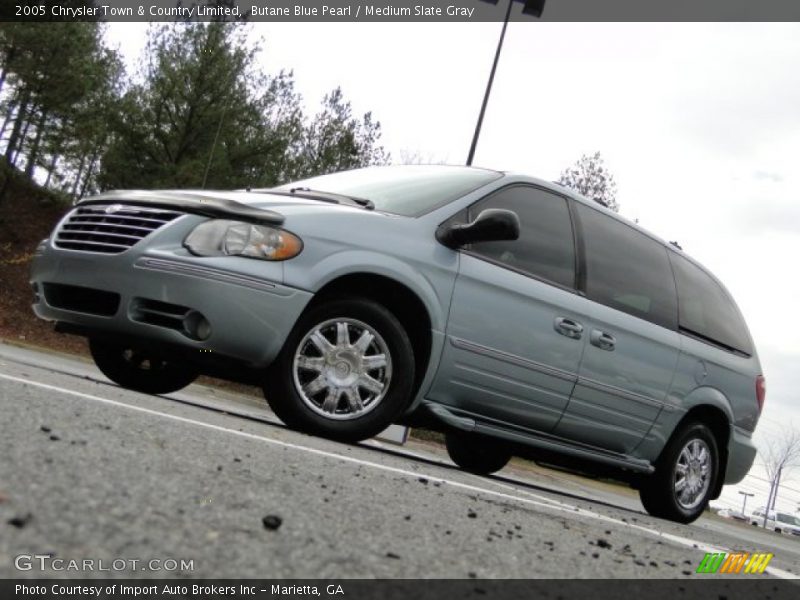 Butane Blue Pearl / Medium Slate Gray 2005 Chrysler Town & Country Limited