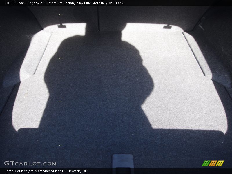 Sky Blue Metallic / Off Black 2010 Subaru Legacy 2.5i Premium Sedan