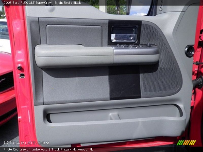Bright Red / Black 2005 Ford F150 XLT SuperCrew