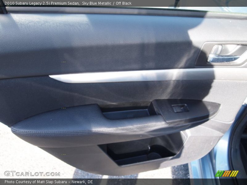 Sky Blue Metallic / Off Black 2010 Subaru Legacy 2.5i Premium Sedan