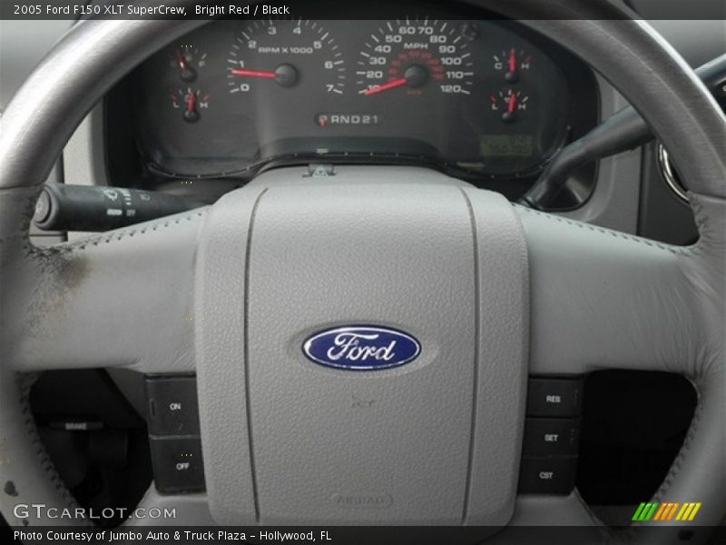 Bright Red / Black 2005 Ford F150 XLT SuperCrew