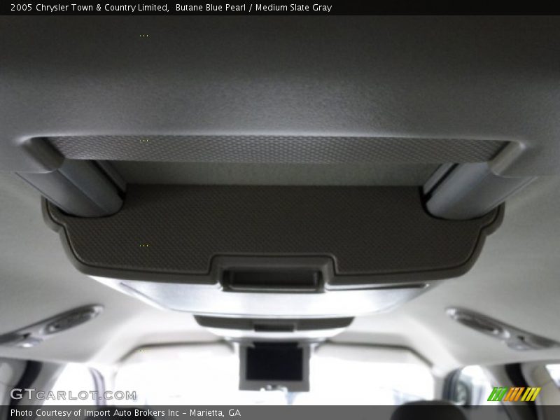 Butane Blue Pearl / Medium Slate Gray 2005 Chrysler Town & Country Limited