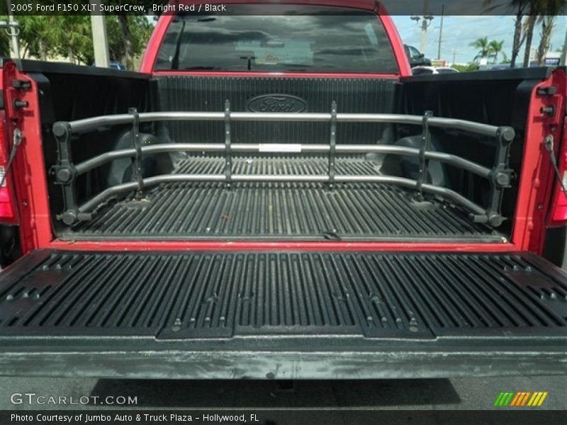 Bright Red / Black 2005 Ford F150 XLT SuperCrew