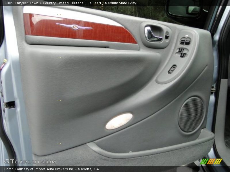 Butane Blue Pearl / Medium Slate Gray 2005 Chrysler Town & Country Limited
