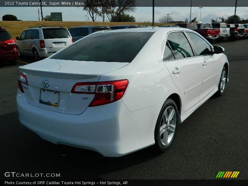 Super White / Black 2012 Toyota Camry SE