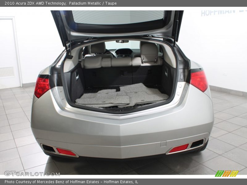  2010 ZDX AWD Technology Trunk