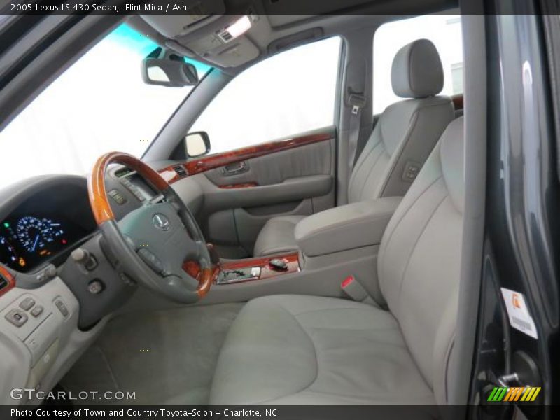 Front Seat of 2005 LS 430 Sedan