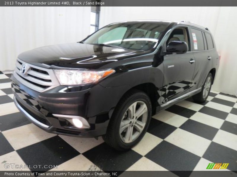 Black / Sand Beige 2013 Toyota Highlander Limited 4WD