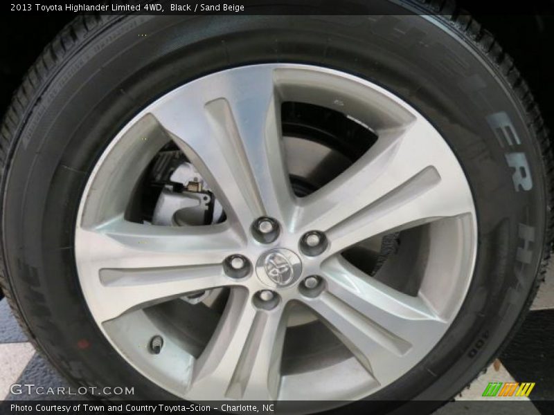 Black / Sand Beige 2013 Toyota Highlander Limited 4WD