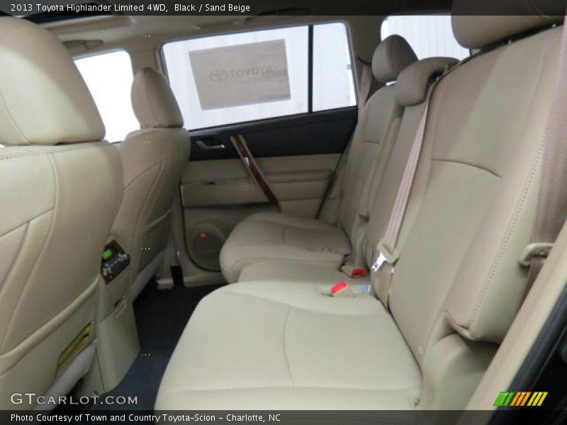 Black / Sand Beige 2013 Toyota Highlander Limited 4WD