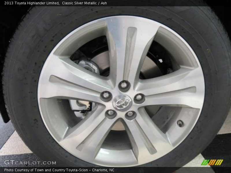 Classic Silver Metallic / Ash 2013 Toyota Highlander Limited