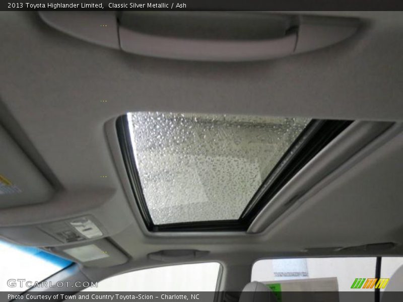 Classic Silver Metallic / Ash 2013 Toyota Highlander Limited