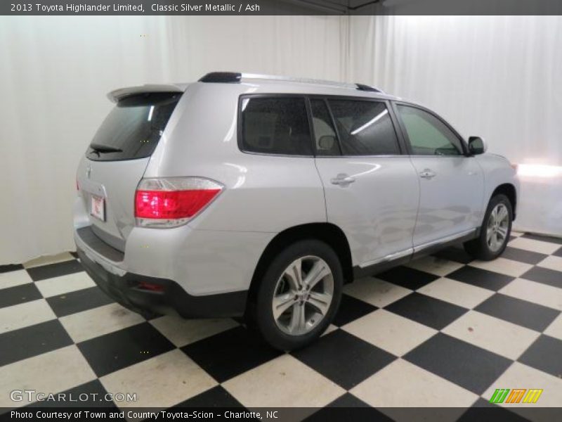Classic Silver Metallic / Ash 2013 Toyota Highlander Limited