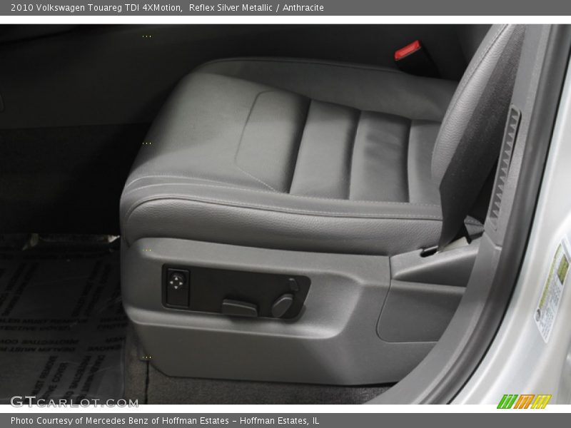 Reflex Silver Metallic / Anthracite 2010 Volkswagen Touareg TDI 4XMotion