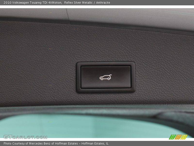 Reflex Silver Metallic / Anthracite 2010 Volkswagen Touareg TDI 4XMotion