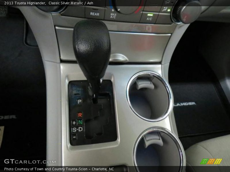 Classic Silver Metallic / Ash 2013 Toyota Highlander