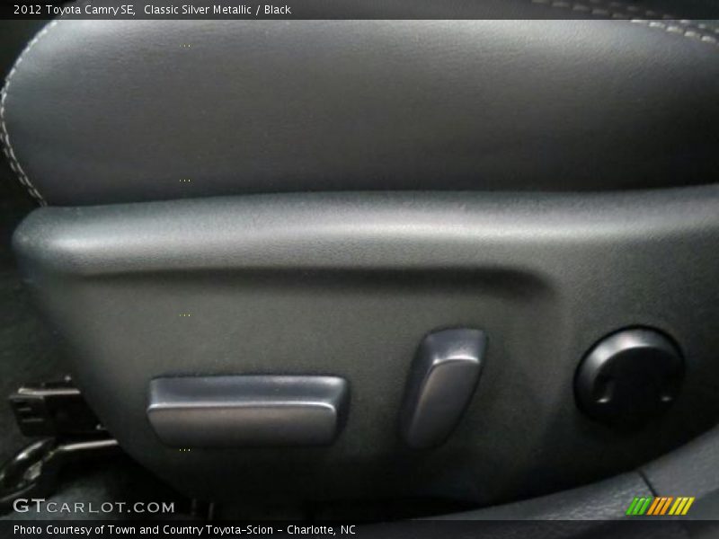 Classic Silver Metallic / Black 2012 Toyota Camry SE