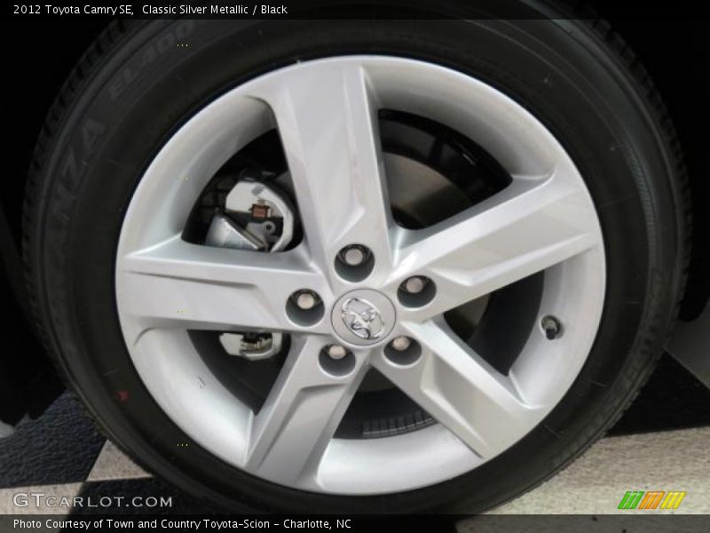 Classic Silver Metallic / Black 2012 Toyota Camry SE
