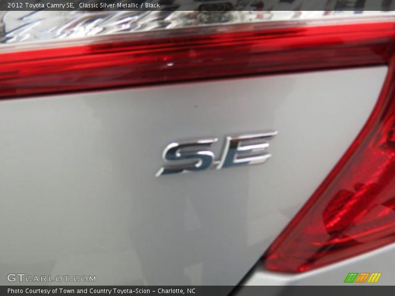 Classic Silver Metallic / Black 2012 Toyota Camry SE