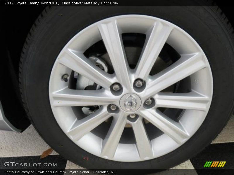 Classic Silver Metallic / Light Gray 2012 Toyota Camry Hybrid XLE