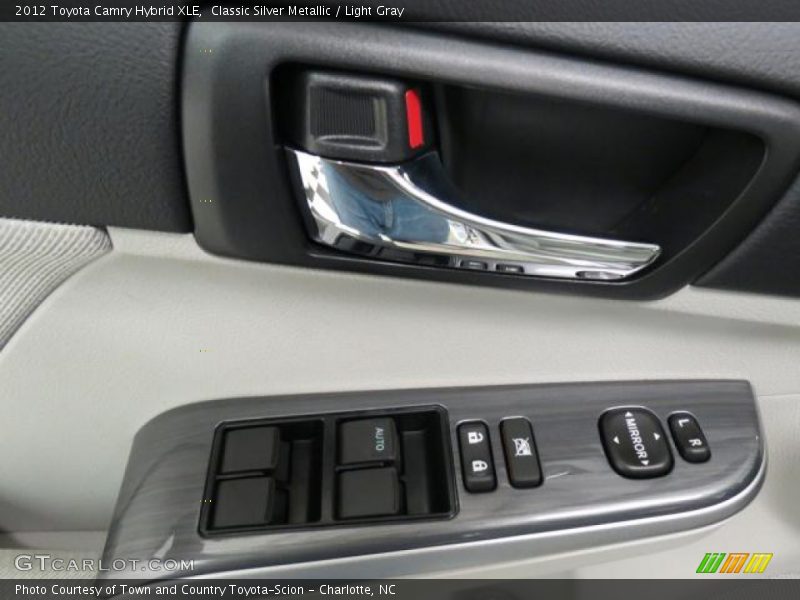 Classic Silver Metallic / Light Gray 2012 Toyota Camry Hybrid XLE