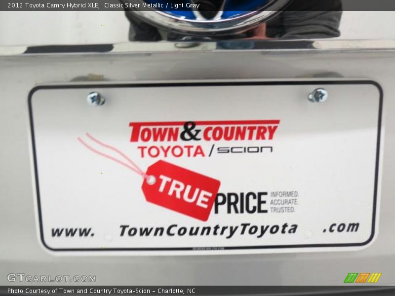 Classic Silver Metallic / Light Gray 2012 Toyota Camry Hybrid XLE